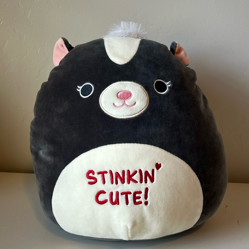 12 inch Valentines Skunk Squishmallow
